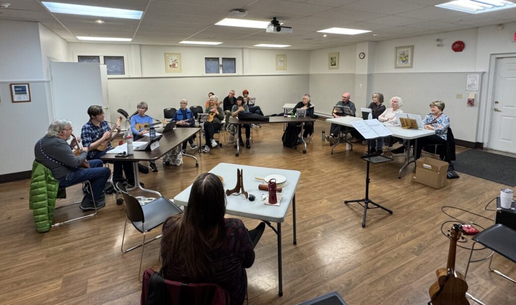 North Shore Ukulele Circle_Vivek_IMG_6097.jpeg